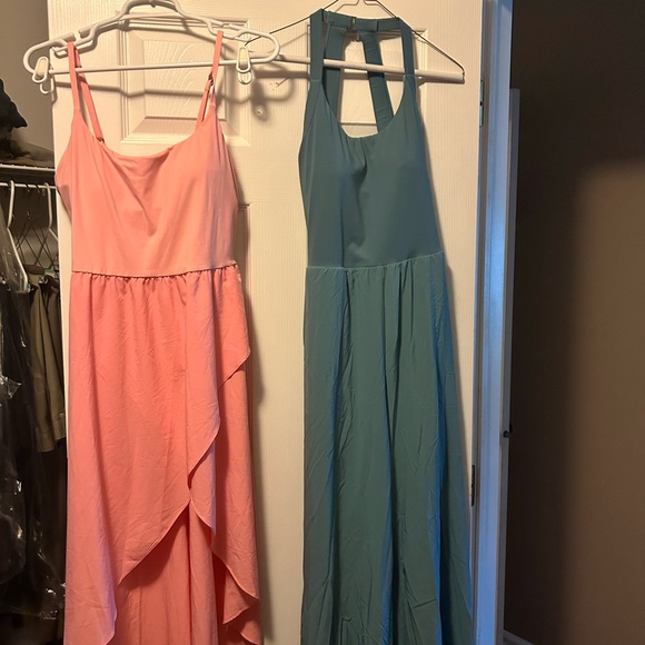 Halara Dress & Halara Jumper - Picture 1 of 3